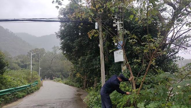 怀宁县黄墩派出所：检查维护辖区监控设施 提高社会治安防控能力